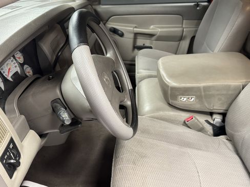 Used 2003 Dodge Ram 1500 Truck ST image 9