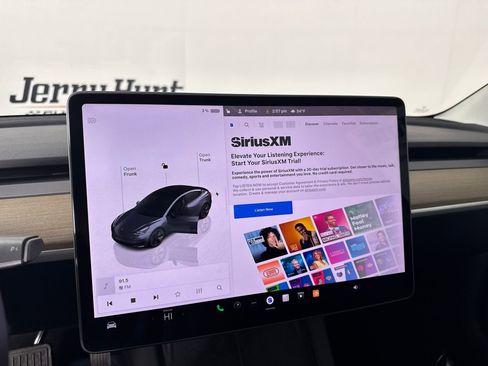 Used 2023 Tesla Model 3 Standard Range image 18