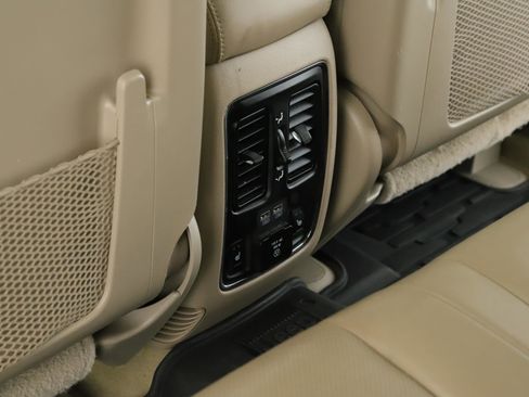 Used 2021 Jeep Grand Cherokee Overland image 7