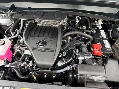 Used 2025 Lexus TX 350 AWD w/ Technology Package image 21