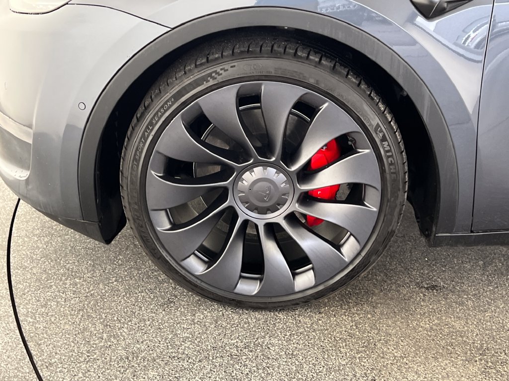Used 2022 Tesla Model Y Performance AWD/4WD image 27
