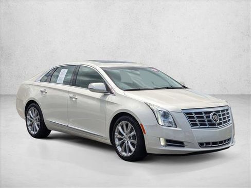 Used 2013 Cadillac XTS Premium FWD image 3