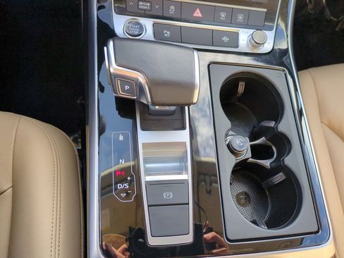 Used 2021 Audi Q7 3.0T Premium w/ Convenience Package image 25