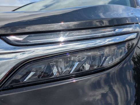 Used 2022 Chevrolet Equinox LT FWD image 32