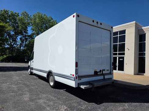 Used 2017 Ford Transit 350 178 DRW w/ Exterior Upgrade Package RWD image 9
