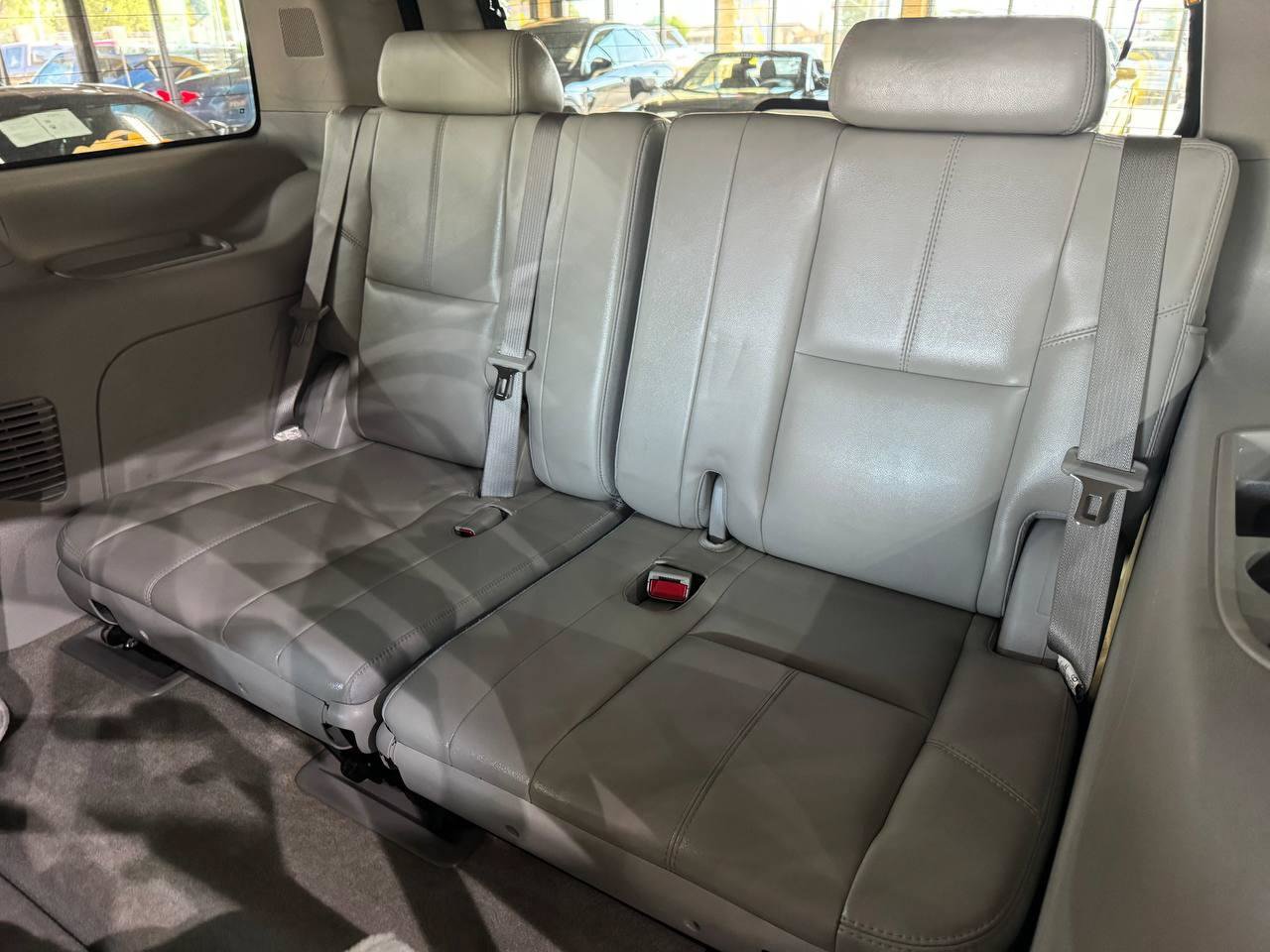 Used 2007 Chevrolet Tahoe LTZ w/ LTZ Preferred Equipment Group RWD image 16