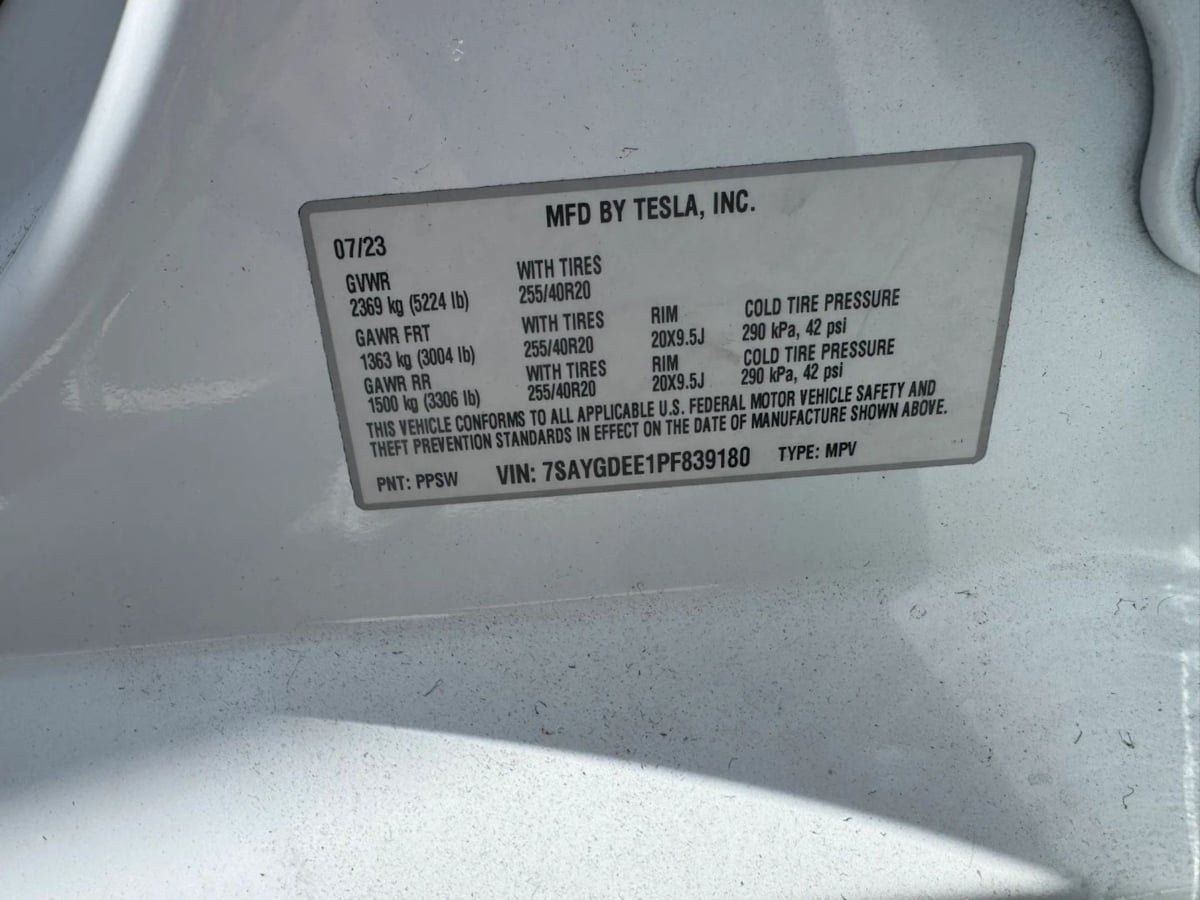 Used 2023 Tesla Model Y Long Range AWD/4WD image 44