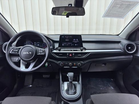 Used 2024 Kia Forte LXS FWD image 11