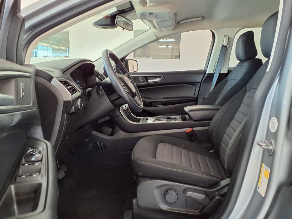 Used 2023 Ford Edge SE AWD/4WD image 11