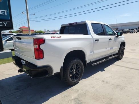 Used 2022 Chevrolet Silverado 1500 LT Trail Boss w/ LT Trail Boss Premium Package image 4