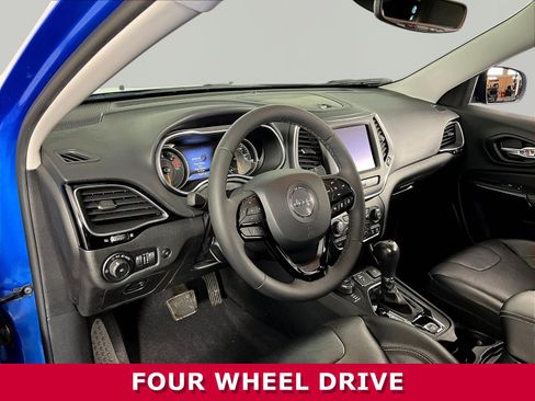 Used 2023 Jeep Cherokee Altitude Lux AWD/4WD image 17
