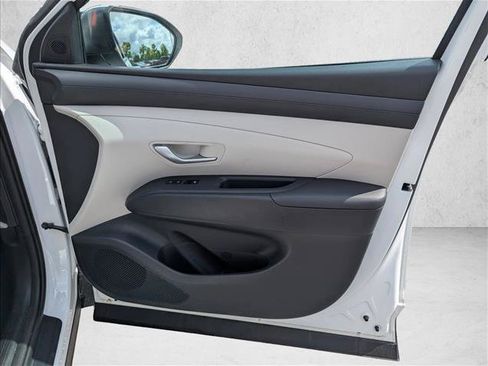 Certified 2026 Hyundai Tucson SE FWD image 25