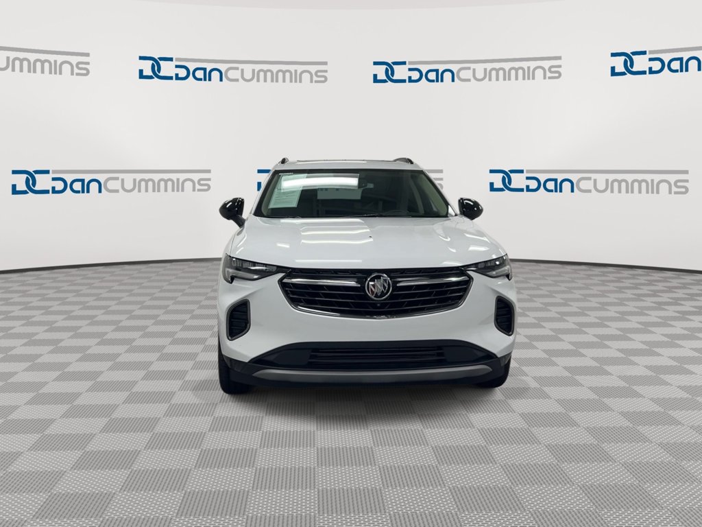 Used 2021 Buick Envision Essence w/ Technology Package I AWD/4WD image 3