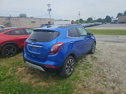 Used 2018 Buick Encore Essence FWD image 9