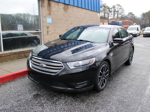 Used 2018 Ford Taurus SEL w/ Equipment Group 201A image 3