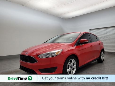 Used 2017 Ford Focus SE image 1