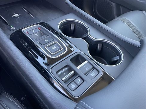 New 2025 Honda Pilot Touring image 21