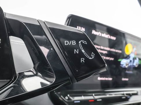 Used 2023 Volkswagen ID.4 Pro image 26