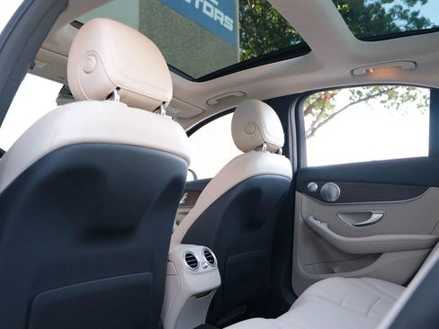 Used 2021 Mercedes-Benz C 300 4MATIC Sedan w/ Premium Package image 25