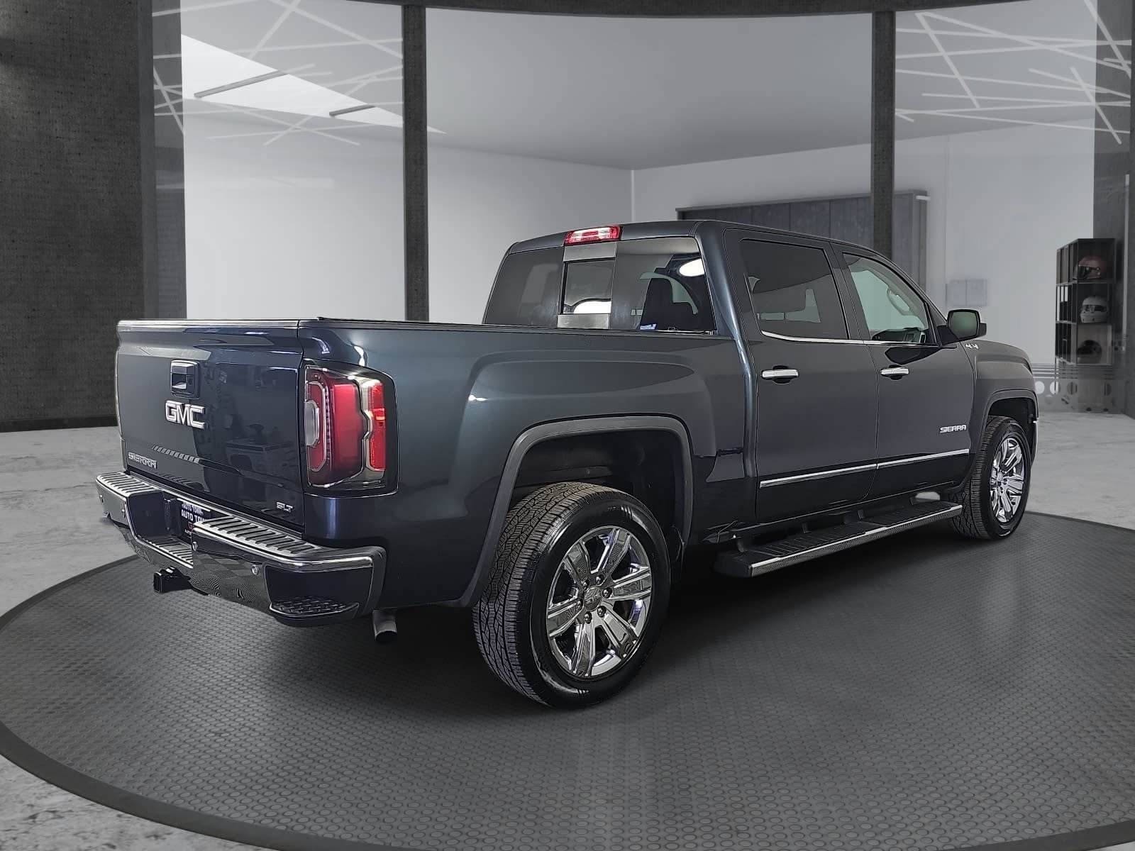 Used 2018 GMC Sierra 1500 SLT AWD/4WD image 5