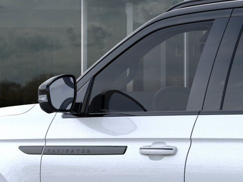New 2026 Lincoln Navigator Black Label AWD/4WD image 20