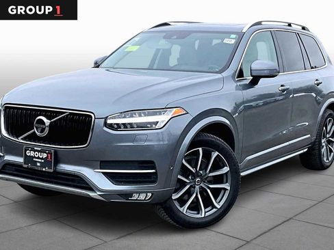Used 2017 Volvo XC90 T6 Momentum w/ Vision Package image 1