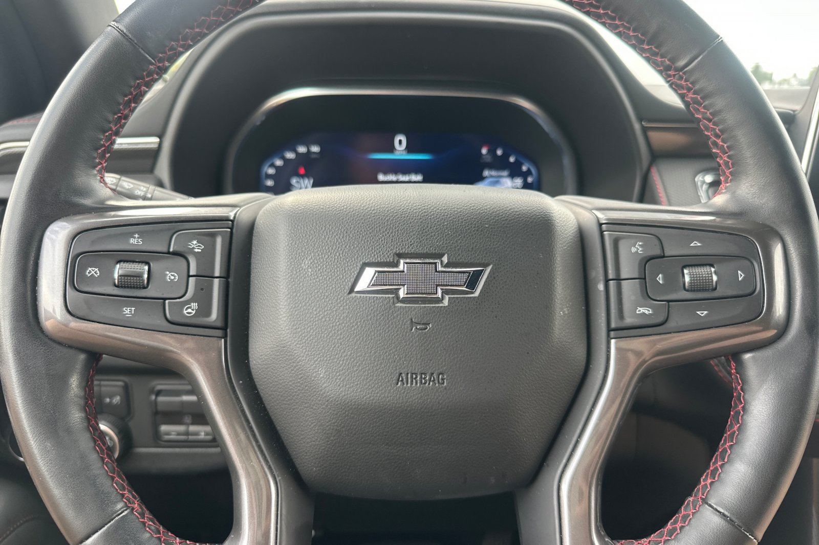 Used 2024 Chevrolet Suburban RST w/ Luxury Package AWD/4WD image 33