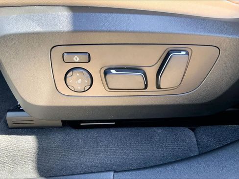 New 2026 BMW X3 xDrive30i AWD/4WD image 16