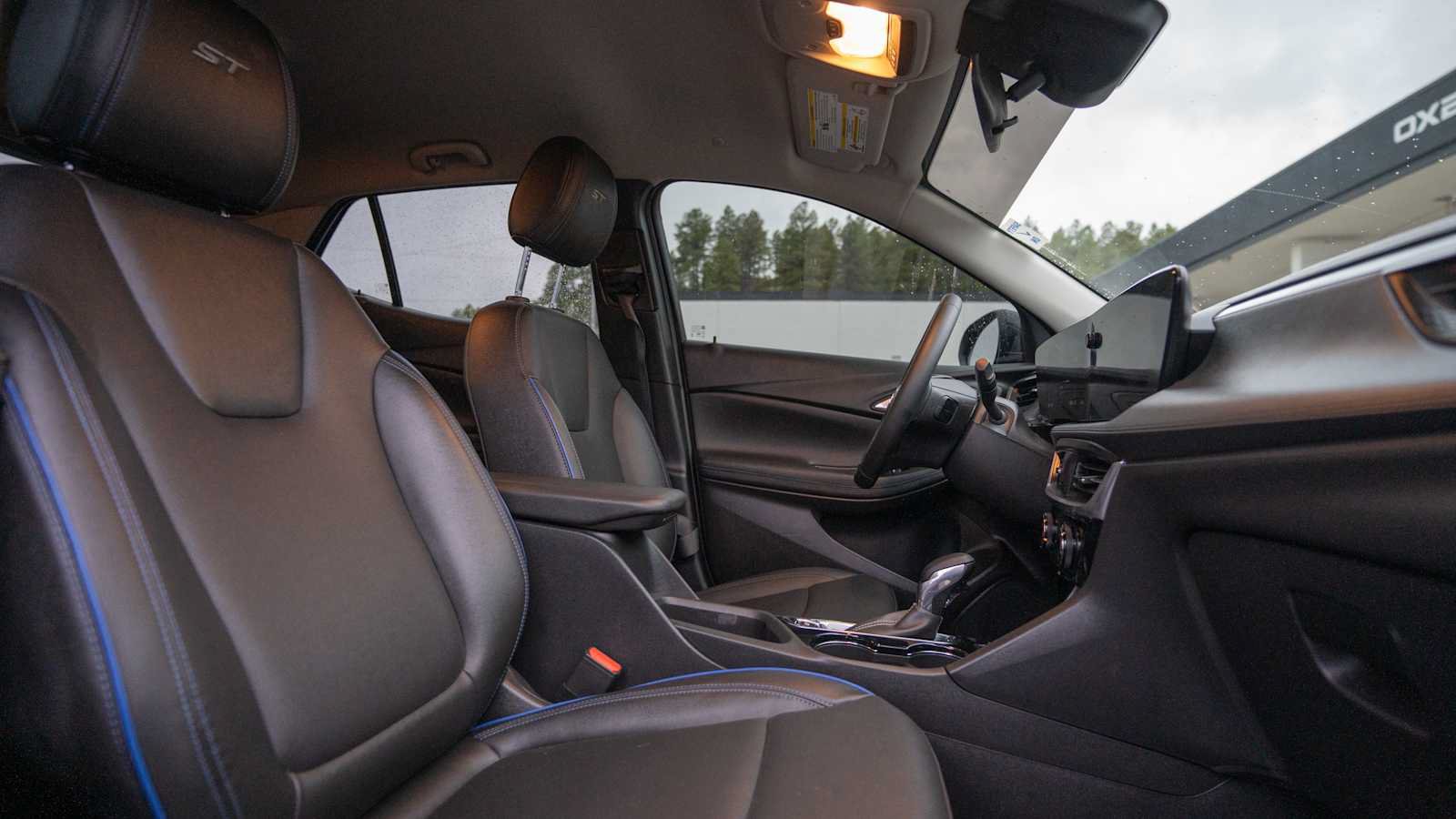 Used 2026 Buick Encore GX Sport Touring FWD image 9