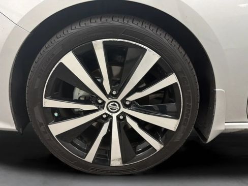 Used 2022 Nissan Altima 2.5 SR FWD image 27