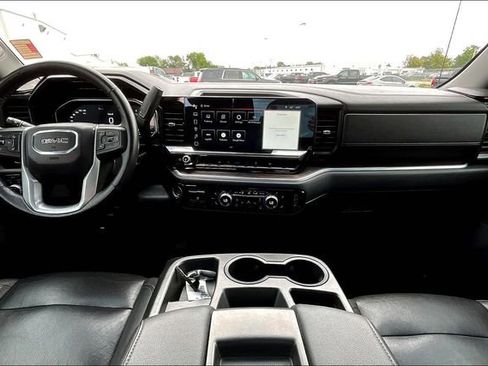 Used 2022 GMC Sierra 1500 SLT AWD/4WD image 8
