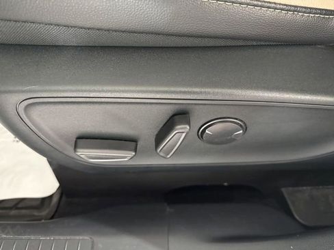 Used 2022 Ford Escape SEL w/ Technology Package FWD image 21