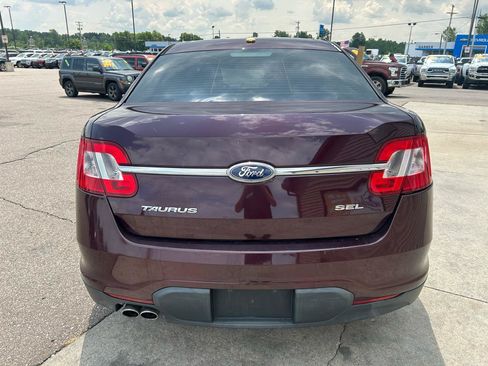 Used 2011 Ford Taurus SEL FWD image 6