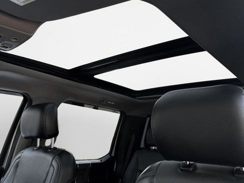 Used 2017 Ford F250 Lariat w/ Lariat Ultimate Package image 19