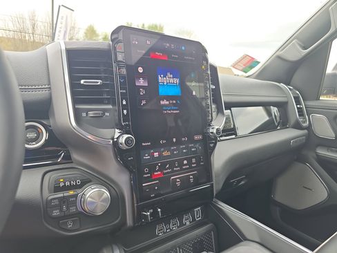 Used 2026 RAM 1500 Laramie image 28