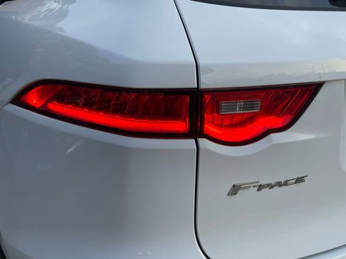 Used 2020 Jaguar F-PACE S image 24
