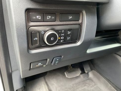 Certified 2024 Ford F250 Lariat w/ Sport Appearance Package image 25