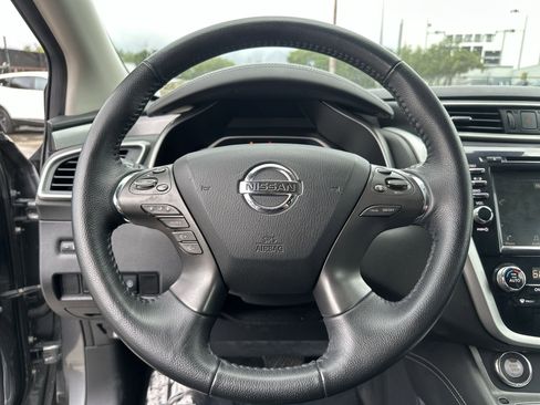 Used 2022 Nissan Murano SV AWD/4WD image 11