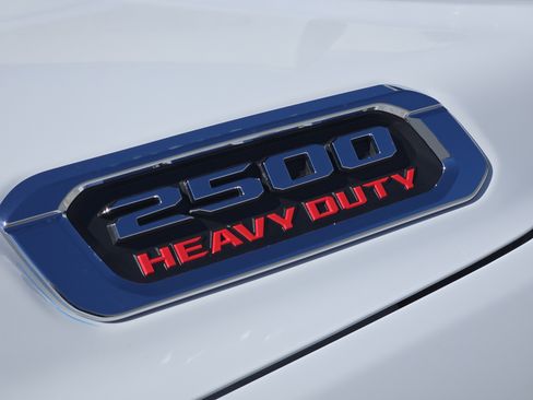 New 2026 RAM 2500 Tradesman AWD/4WD image 7