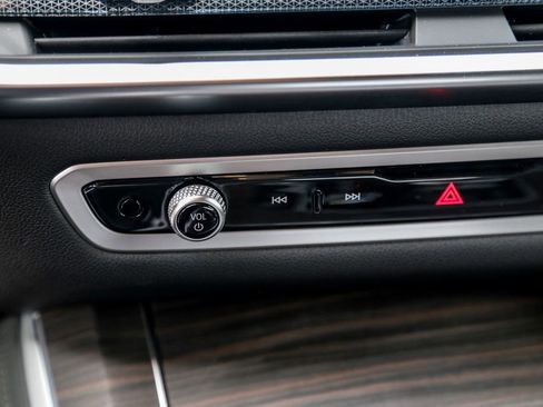 New 2026 BMW X5 xDrive40i w/ Executive Package AWD/4WD image 17