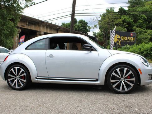 Used 2012 Volkswagen Beetle 2.0T FWD image 10