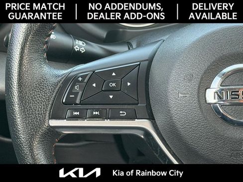 Used 2020 Nissan Kicks SR w/ SR Premium Package FWD image 28
