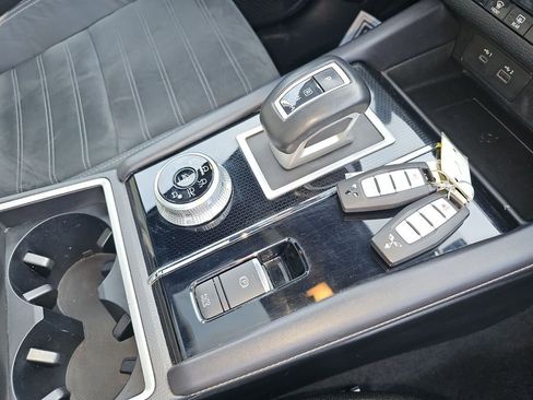 Used 2022 Mitsubishi Outlander SEL Black Edition image 18