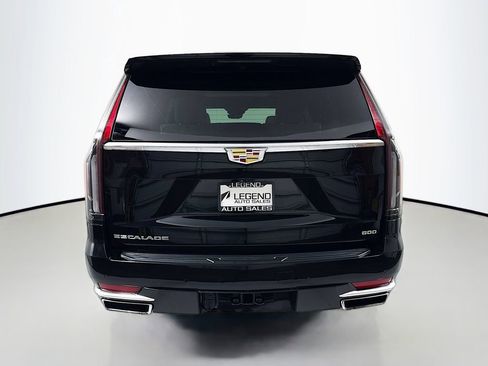 Used 2023 Cadillac Escalade ESV Premium Luxury image 8