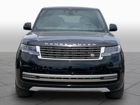Used 2024 Land Rover Range Rover SE AWD/4WD image 4