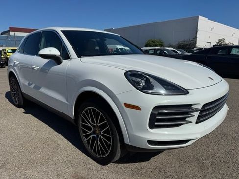 Used 2021 Porsche Cayenne AWD/4WD image 3