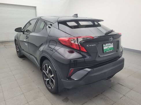 Used 2020 Toyota C-HR XLE image 5