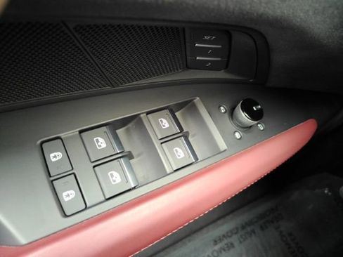 Used 2023 Audi RS e-tron GT w/ Ceramic Brake Package image 32