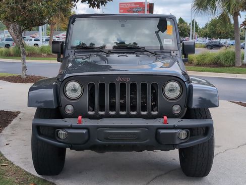 Used 2017 Jeep Wrangler Unlimited Rubicon AWD/4WD image 3