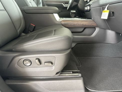 New 2026 GMC Sierra 1500 SLT w/ SLT Premium Plus Package image 40